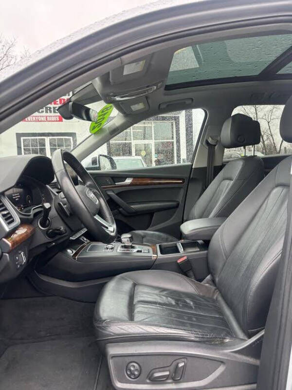 2018 Audi Q5 2.0T quattro Premium Plus