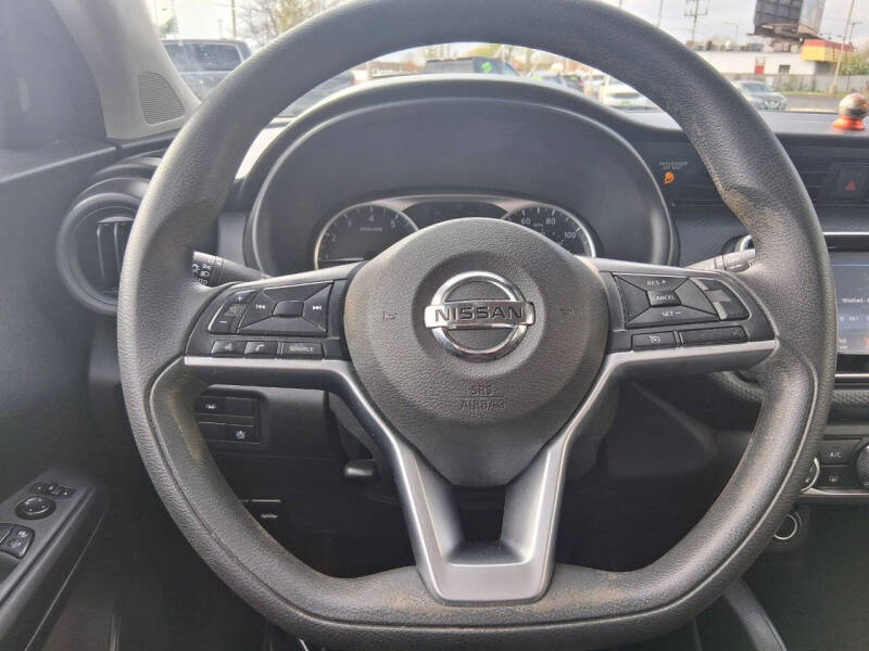 2021 Nissan Kicks S