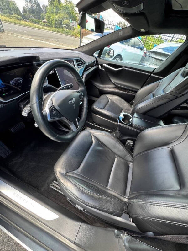 2015 Tesla Model S 85D