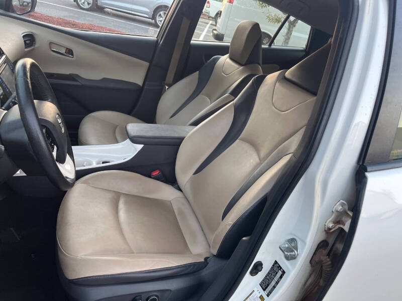 2016 Toyota Prius Four