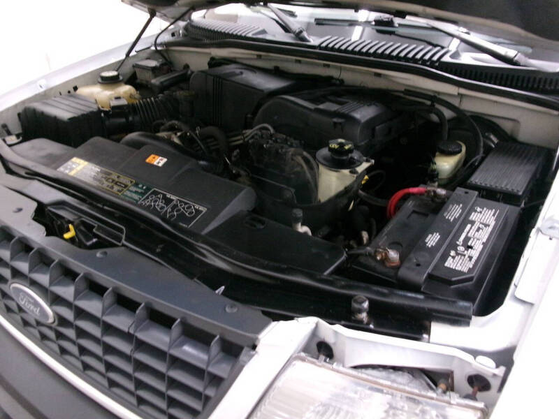 2003 Ford Explorer XLS