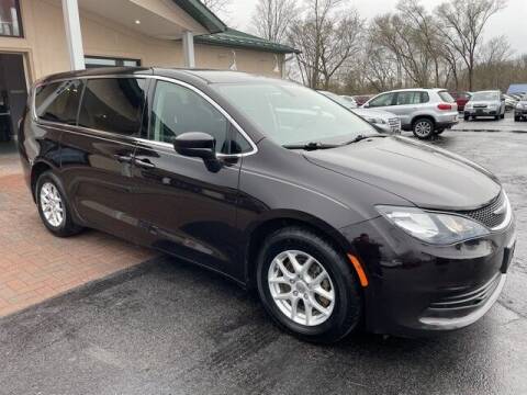 2017 Chrysler Pacifica for sale at BATTENKILL MOTORS in Greenwich NY