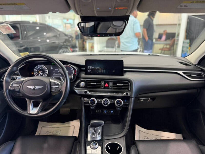 2022 Genesis G70 2.0T