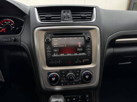 2016 GMC Acadia Denali