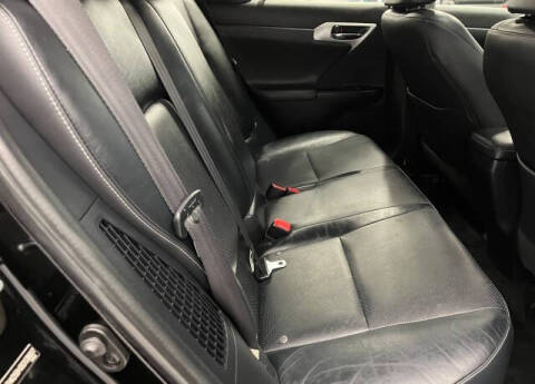 2011 Lexus CT 200h Premium