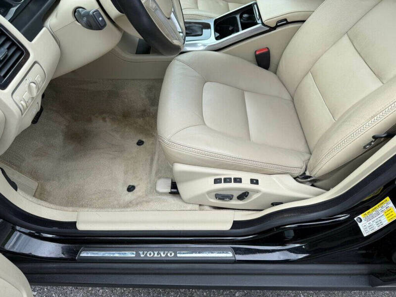 2016 Volvo XC70 T5 Premier