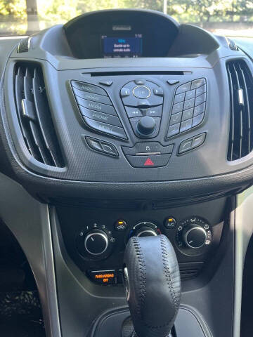 2015 Ford Escape SE
