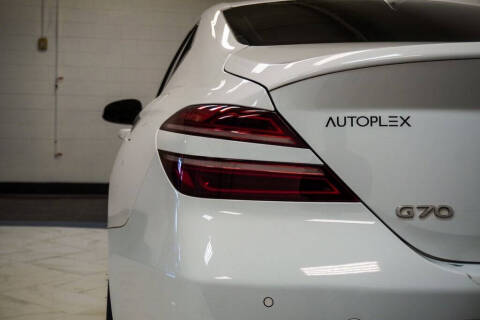 2022 Genesis G70