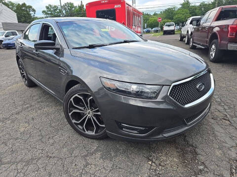 2018 Ford Taurus SHO