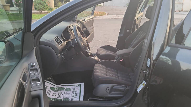 2011 Volkswagen GTI Base PZEV