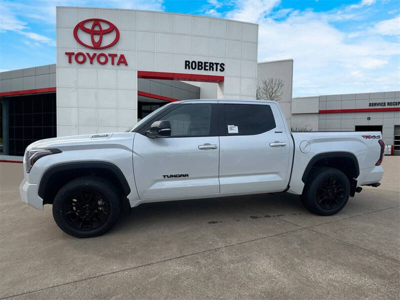 2025 Toyota Tundra Limited HV