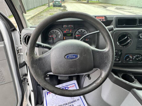 2013 Ford E-Series E-150