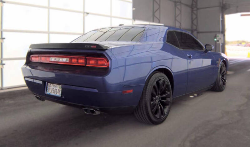 2014 Dodge Challenger SRT8 Core