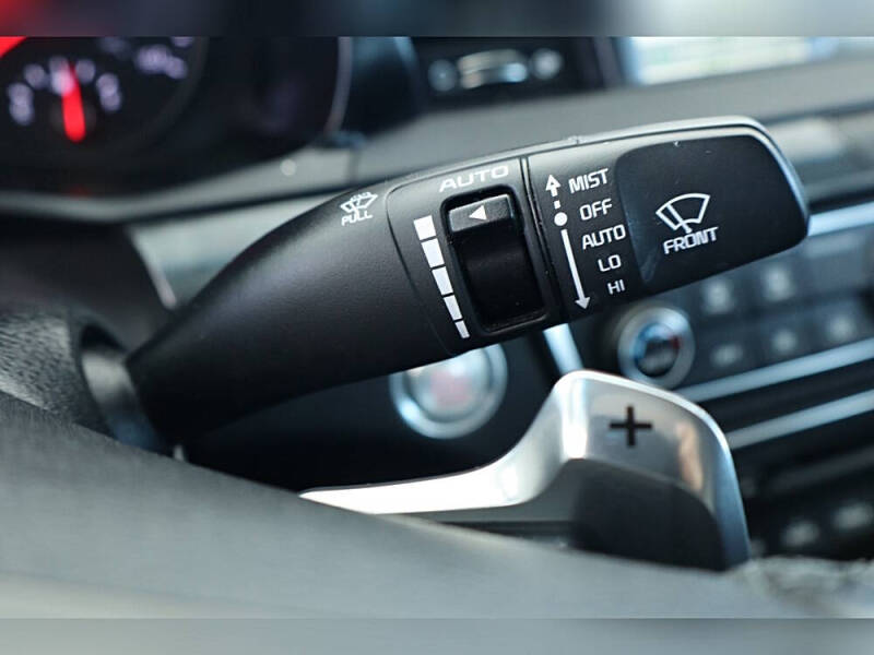 2018 Kia Cadenza Limited