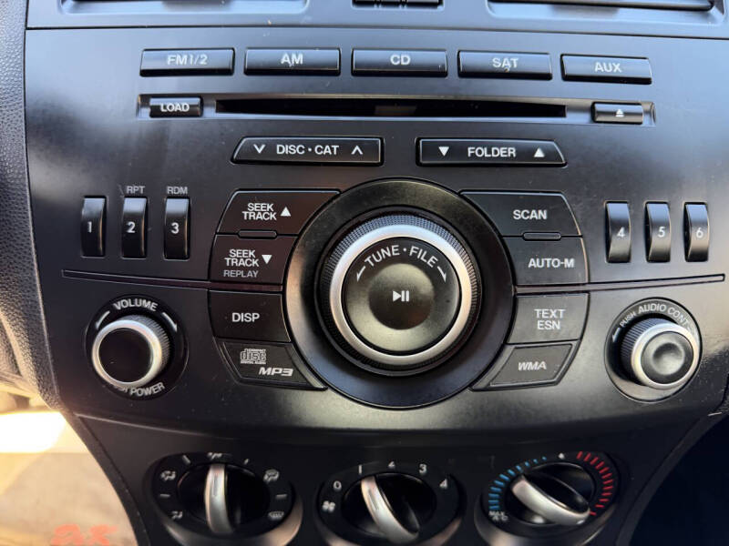 2012 Mazda MAZDA3 i Grand Touring