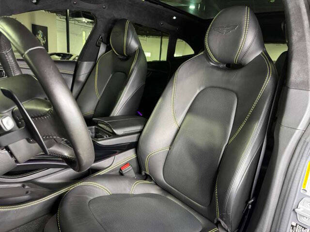 2021 Aston Martin DBX