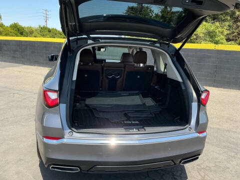 2023 Acura MDX w/Tech
