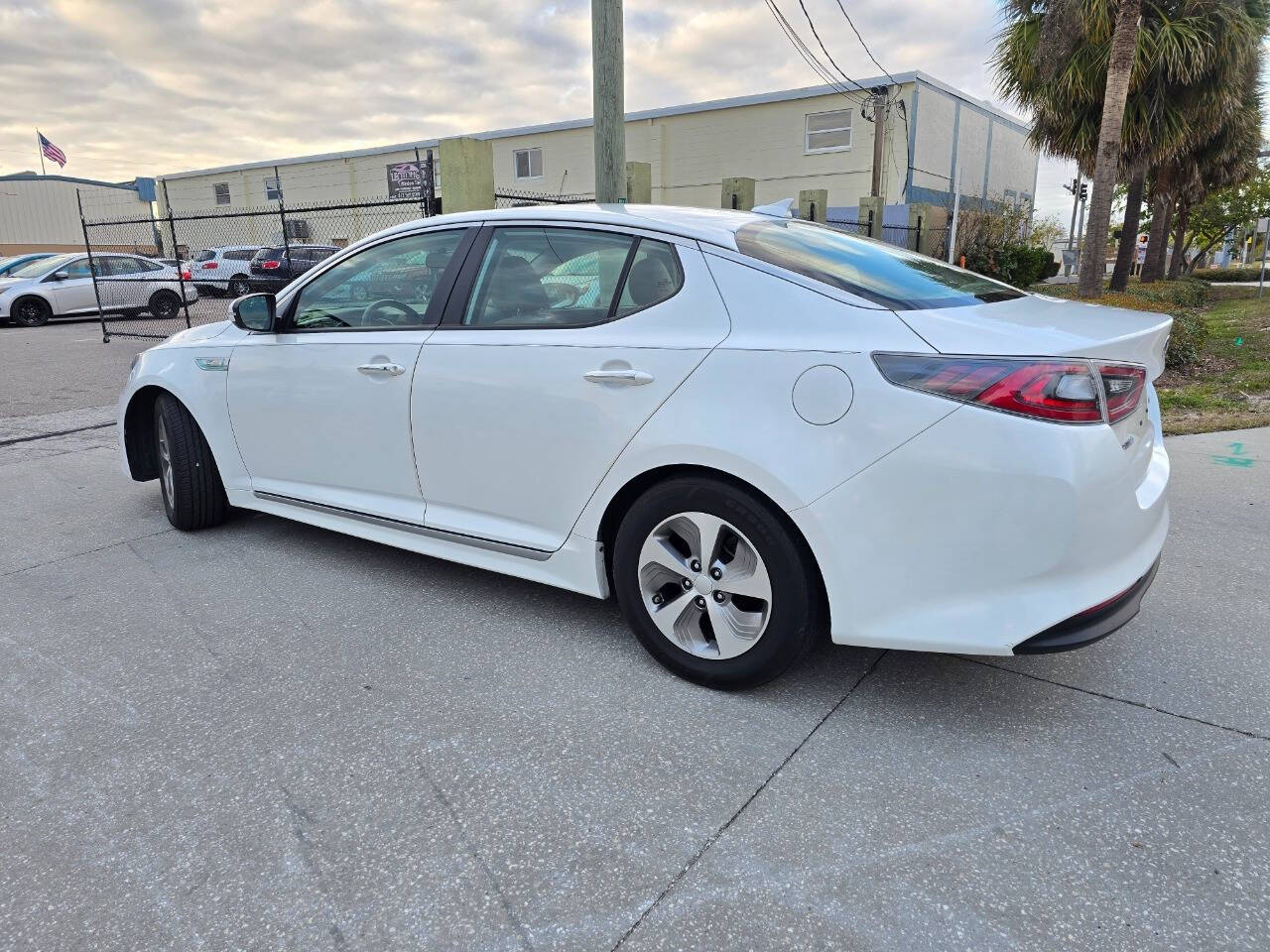 2014 Kia Optima Hybrid for sale at Bascarshop in Tampa, FL