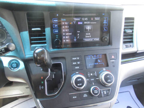 2017 Toyota Sienna