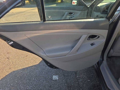 2010 Toyota Camry LE