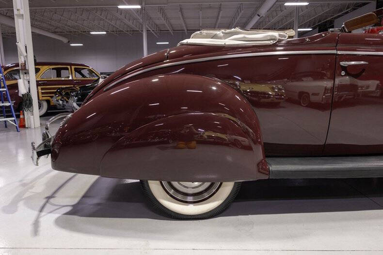 1940 Ford Deluxe