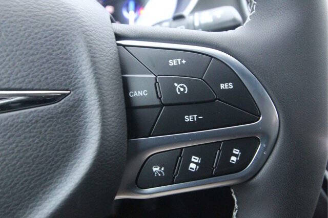 2026 Chrysler Voyager LX