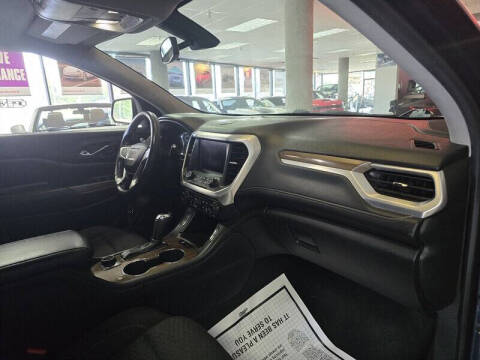 2017 GMC Acadia SLE-2