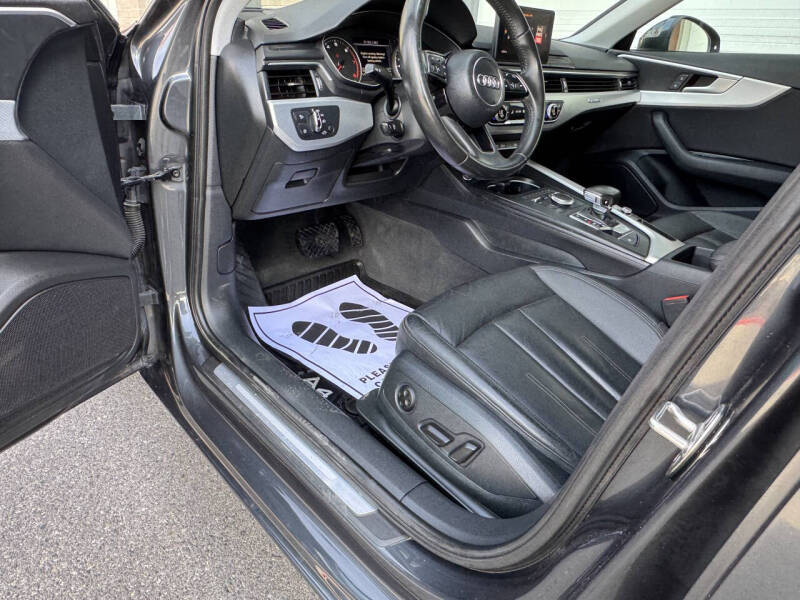 2017 Audi A4 2.0T quattro Premium