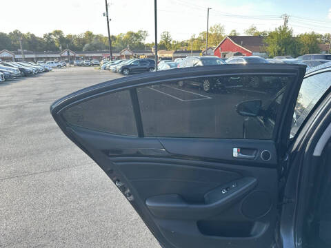 2016 Kia Cadenza Limited