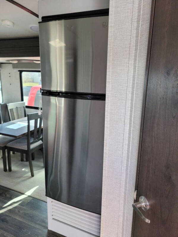 2021 Keystone RV Premier