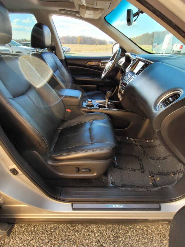 2014 Nissan Pathfinder SL