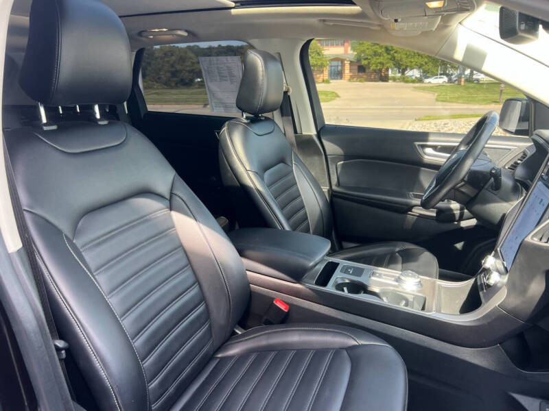 2022 Ford Edge