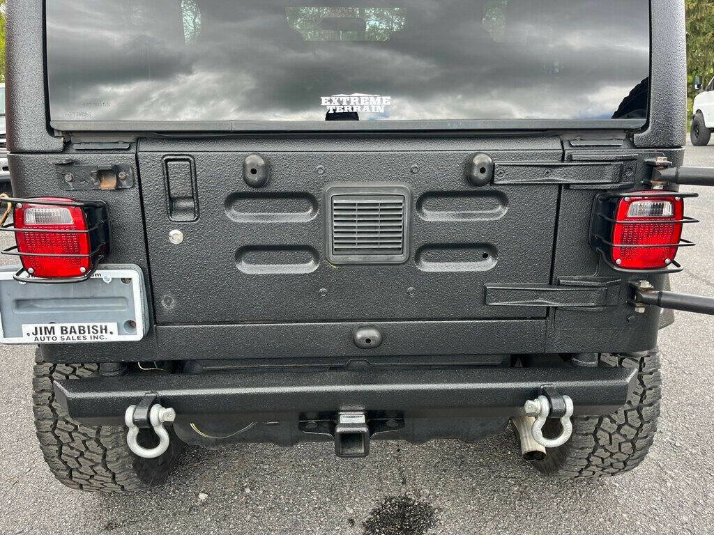 2004 Jeep Wrangler 52