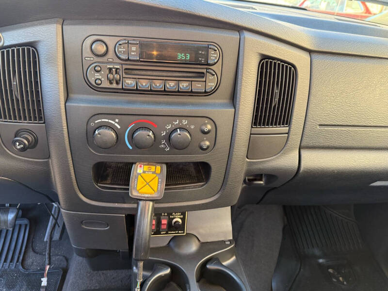 2004 Dodge Ram 3500 SLT