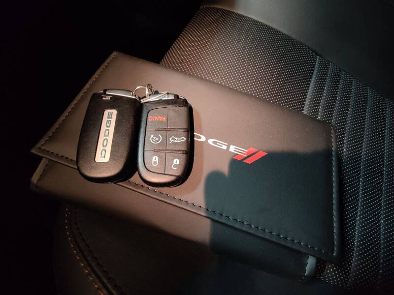 2015 Dodge Challenger R/T Plus Shaker