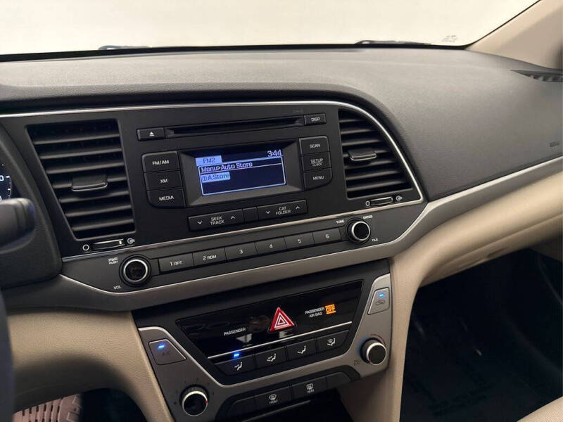 2017 Hyundai Elantra