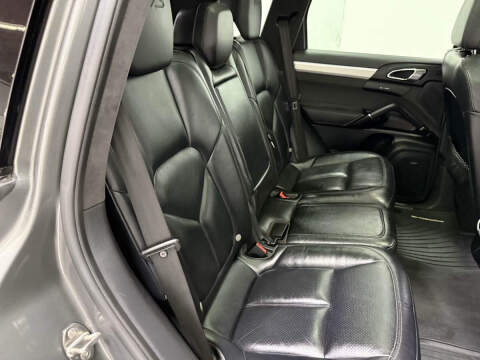 2016 Porsche Cayenne GTS