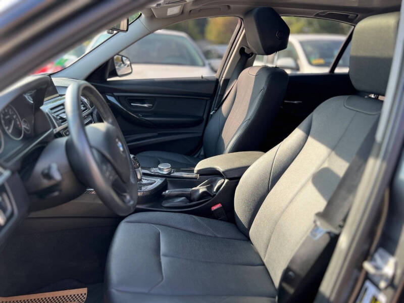 2018 BMW 3 Series 320i xDrive