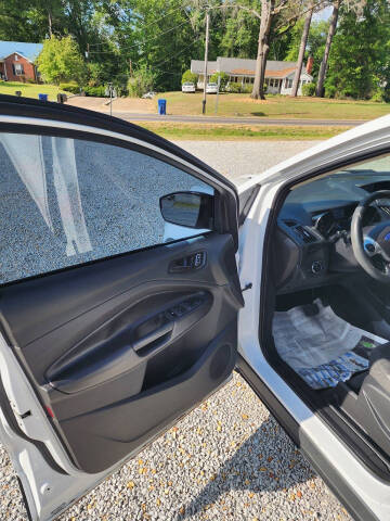 2014 Ford Escape S