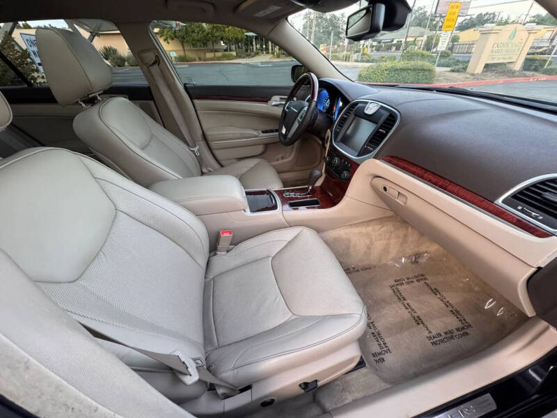 2011 Chrysler 300 C