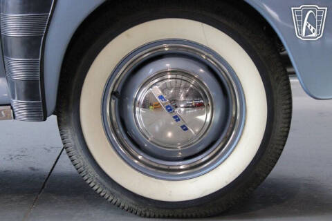 1947 Ford Super Deluxe