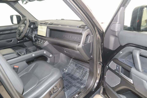 2023 Land Rover Defender 110 V8