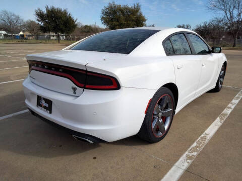 2015 Dodge Charger SE