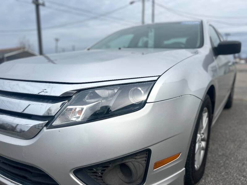 2011 Ford Fusion S