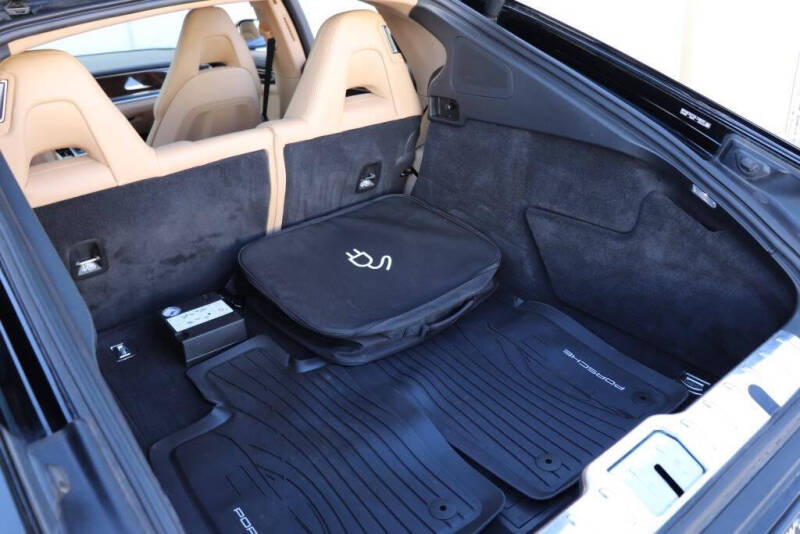 2018 Porsche Panamera 4 E-Hybrid