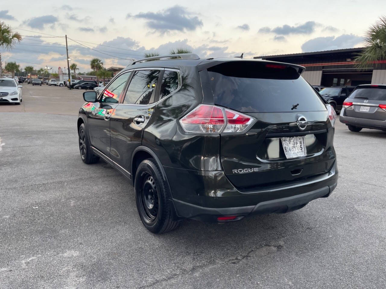 2016 Nissan Rogue for sale at SMART CHOICE AUTO in Pasadena, TX