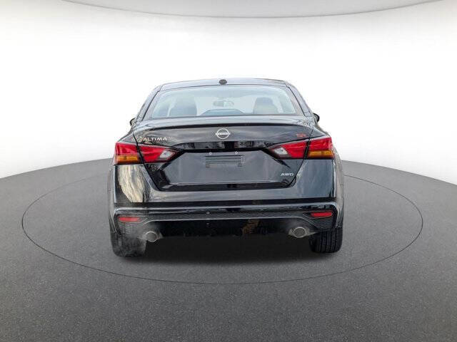 2025 Nissan Altima 2.5 SR