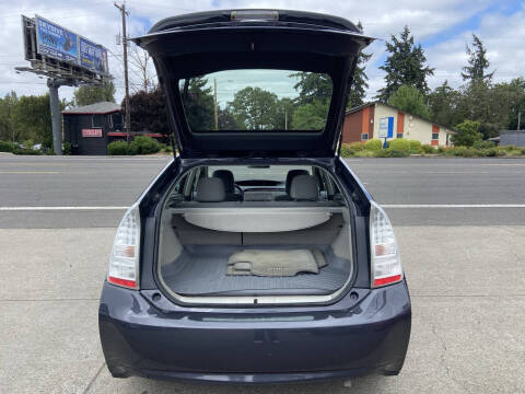 2010 Toyota Prius III