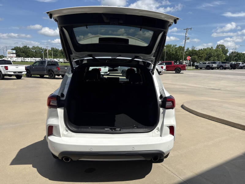 2023 Ford Escape ST-Line Select