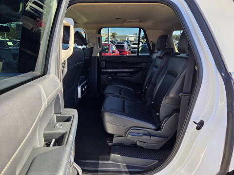 2024 Ford Expedition MAX XLT